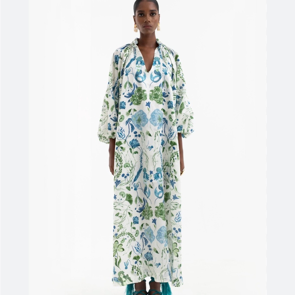 NWT isla & white pascale dress floral blue size small